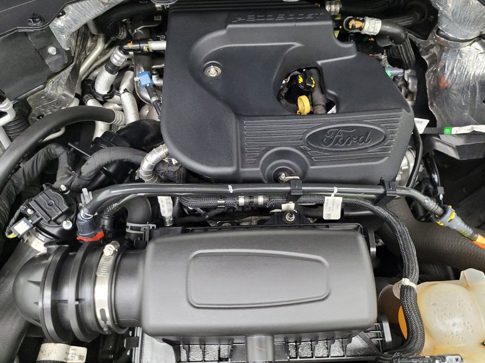 Used 2020 Ford Explorer XLT w/ Equipment Group 202A image 30