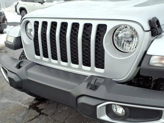Used 2023 Jeep Gladiator Sport image 32