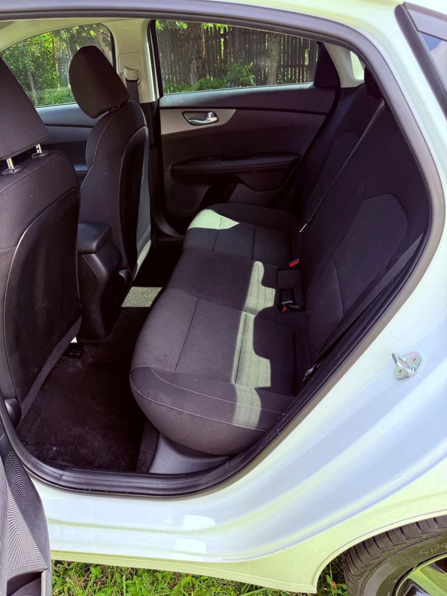 Used 2019 Kia Forte LXS FWD image 8