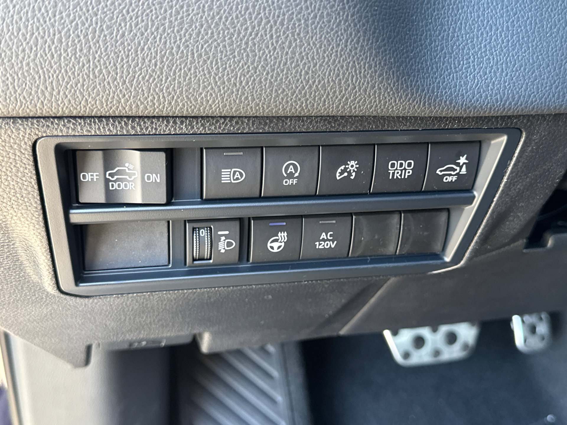 New 2026 Toyota Tundra Limited image 28