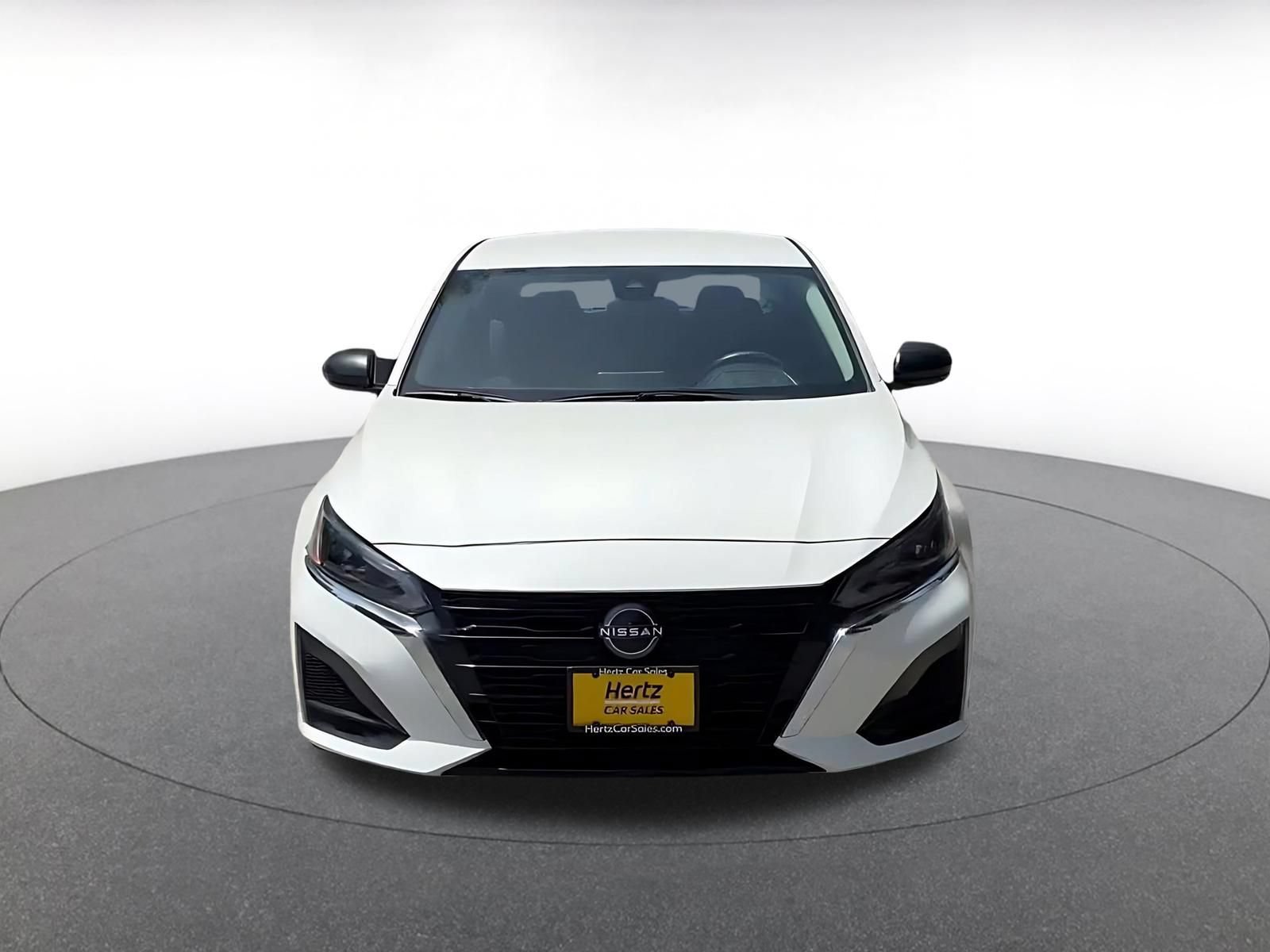 Used 2025 Nissan Altima 2.5 SV FWD image 4