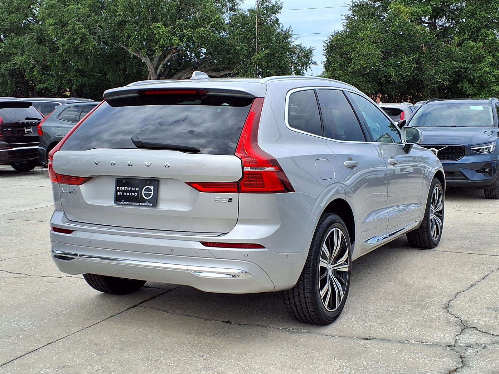 Certified 2023 Volvo XC60 B5 Plus w/ Climate Package AWD/4WD image 7