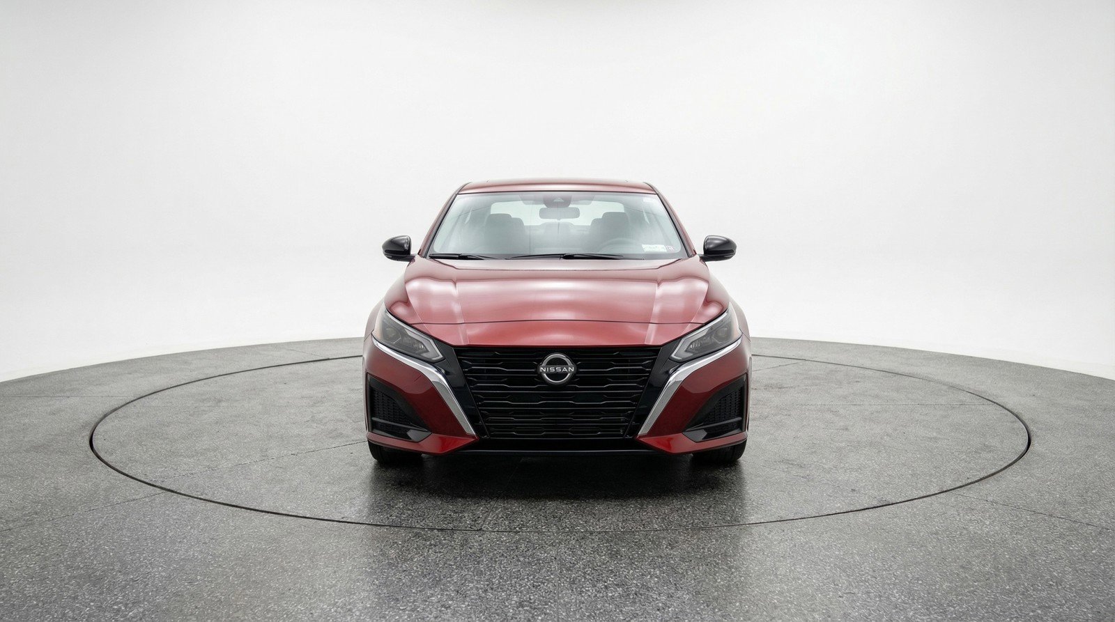 Used 2025 Nissan Altima 2.5 SV image 2