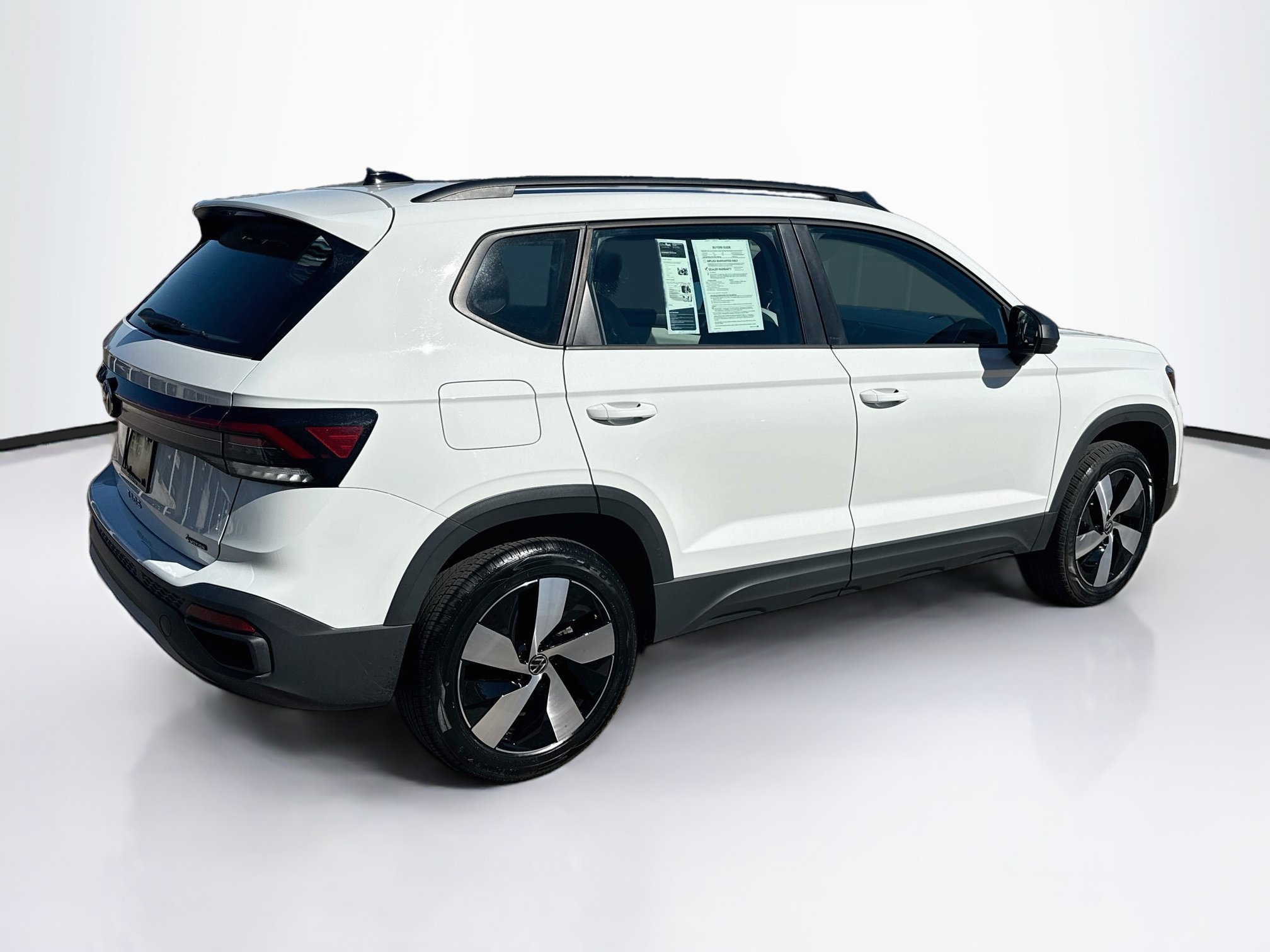 Used 2025 Volkswagen Taos S AWD/4WD image 9