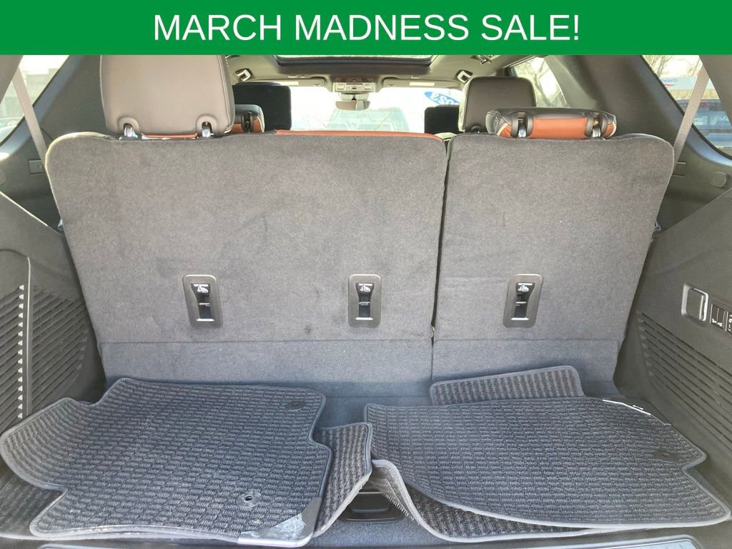 Used 2023 GMC Yukon Denali Ultimate image 28