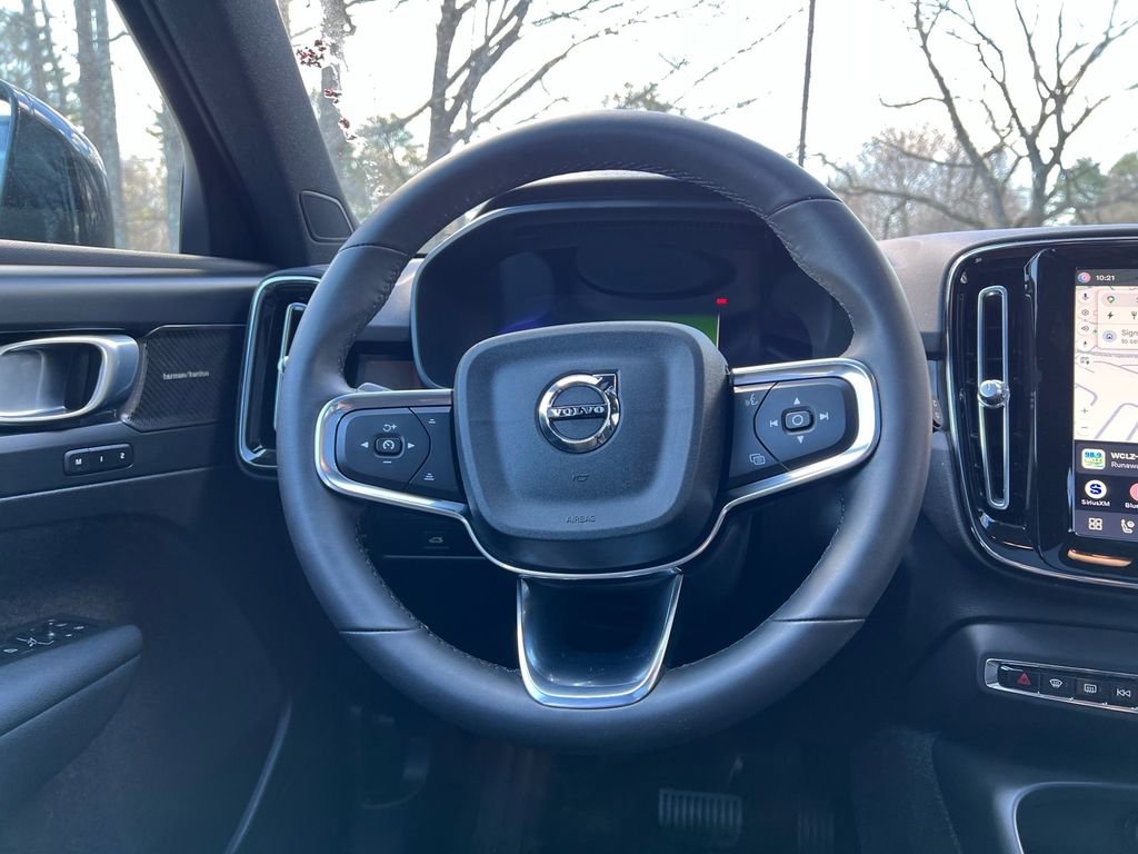 Certified 2023 Volvo XC40 Recharge Ultimate AWD/4WD image 24