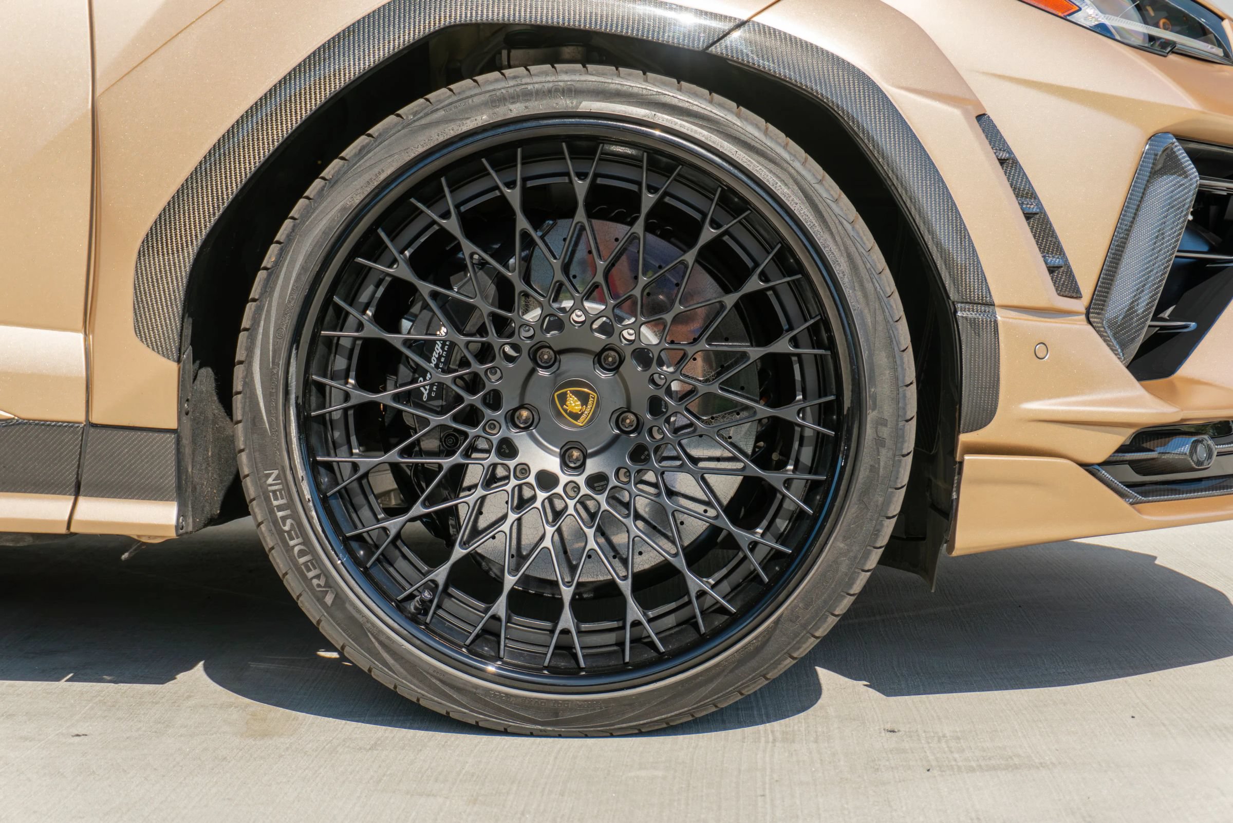 Used 2023 Lamborghini Urus Performante AWD/4WD image 38