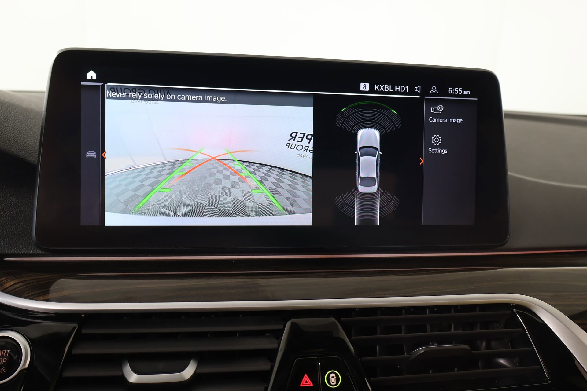 Used 2023 BMW 530i w/ Premium Package image 6