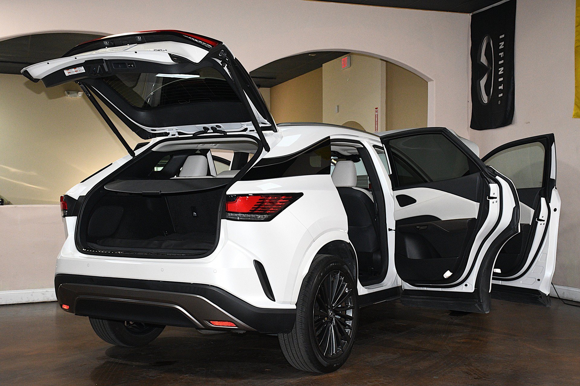 Used 2024 Lexus RX 350 Premium w/ Accessory Package (K3) FWD image 91