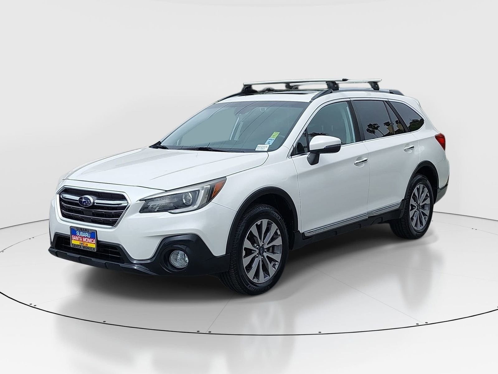 Used 2018 Subaru Outback 2.5i Touring image 3