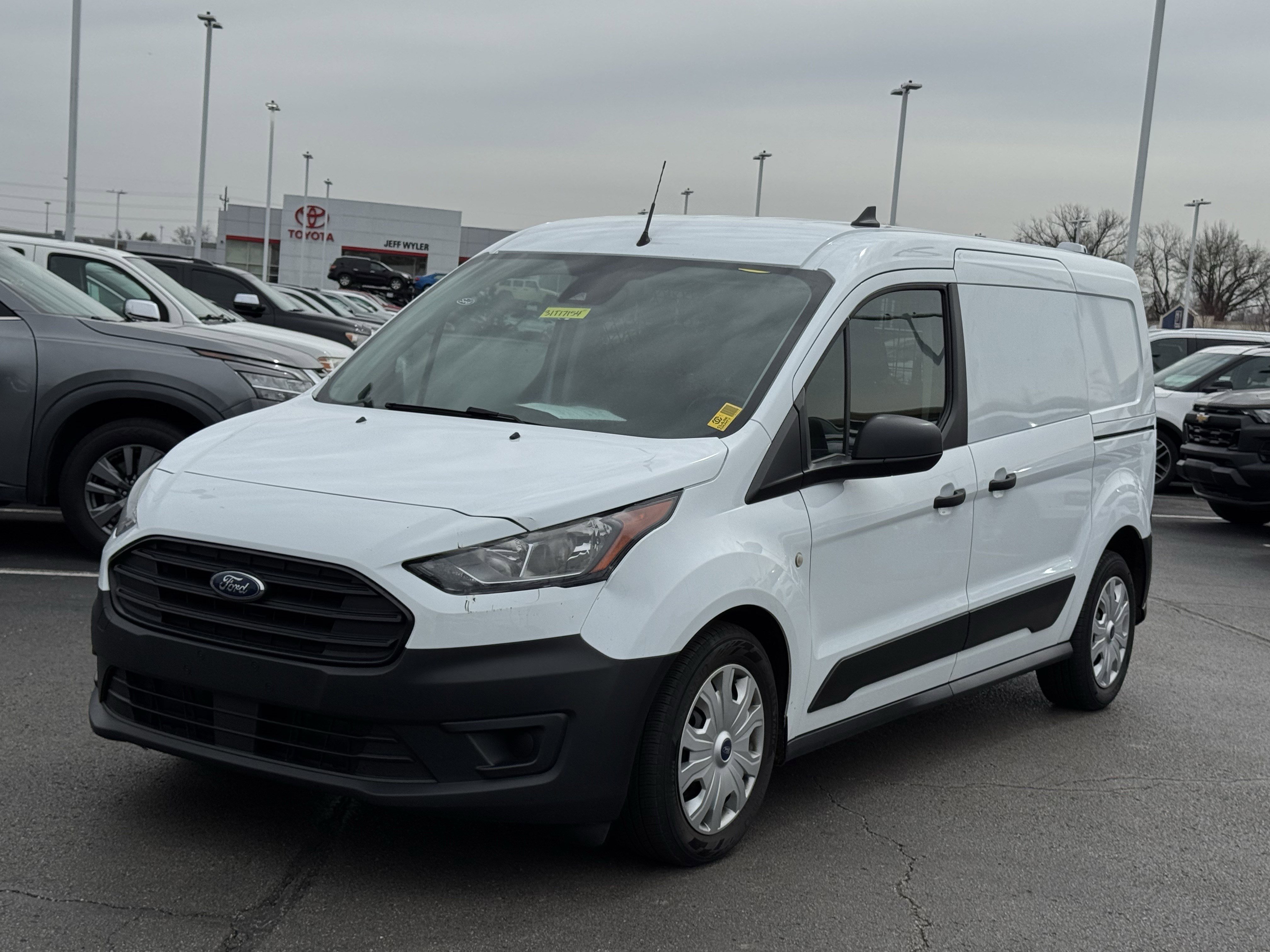 Used 2020 Ford Transit Connect XL image 12