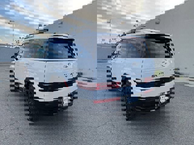 New 2026 Hyundai Santa Fe Calligraphy image 3