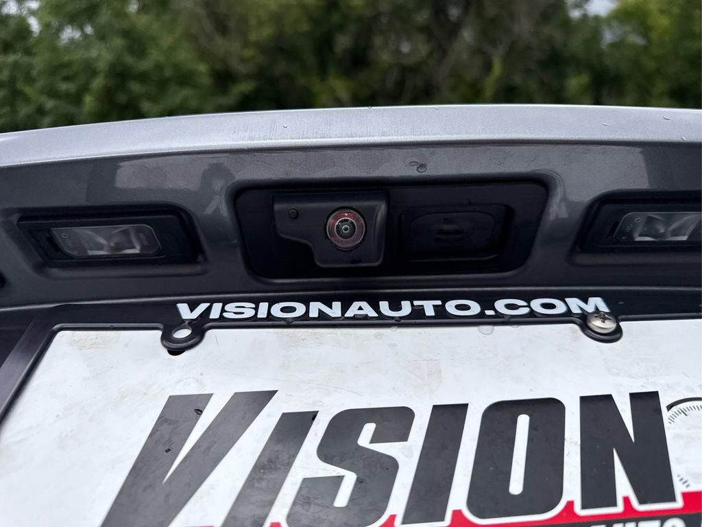 Used 2024 Jaguar E-PACE R-Dynamic SE image 16