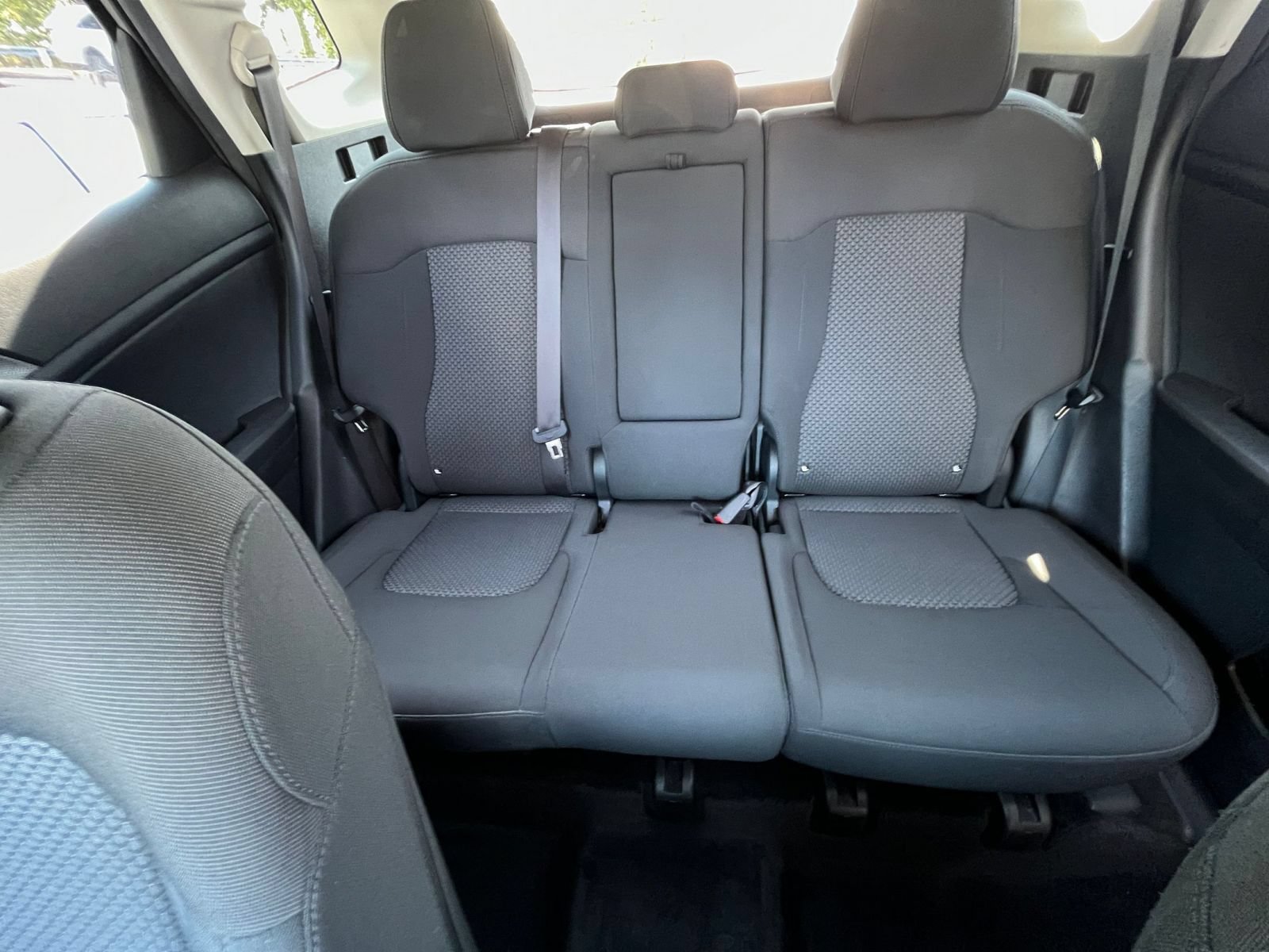 Used 2023 Kia Sportage LX AWD/4WD image 37