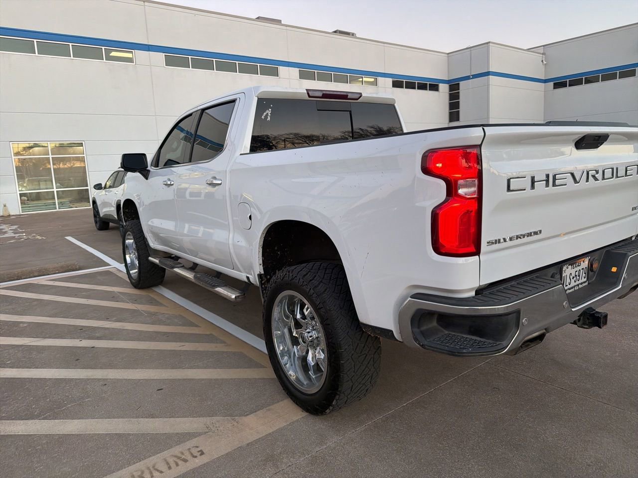 Used 2019 Chevrolet Silverado 1500 LTZ w/ LTZ Plus Package image 17