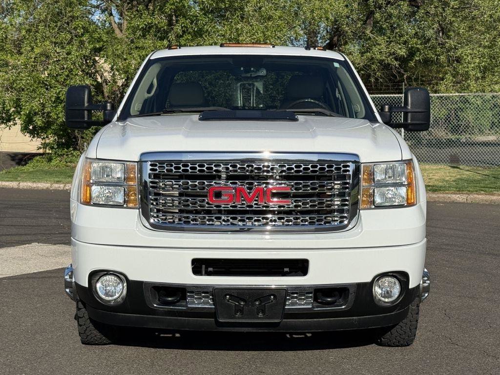 Used 2014 GMC Sierra 3500 Denali AWD/4WD image 3