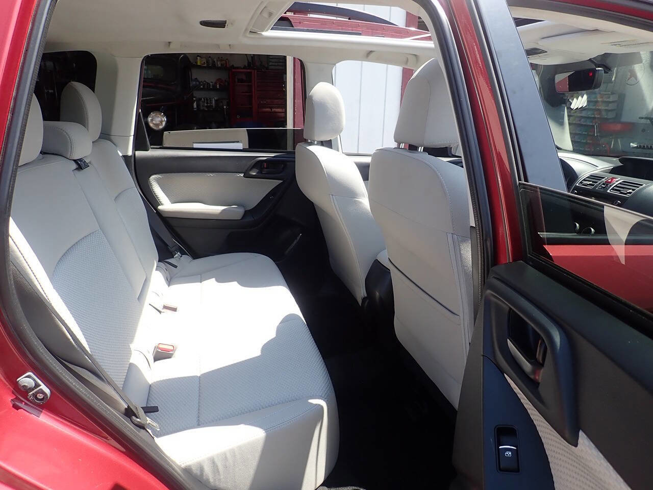 Used 2017 Subaru Forester 2.5i Premium w/ Protection Package #1 image 31