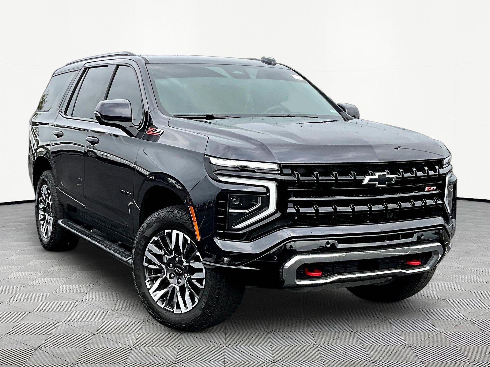 Used 2026 Chevrolet Tahoe Z71 w/ Comfort Package AWD/4WD image 3