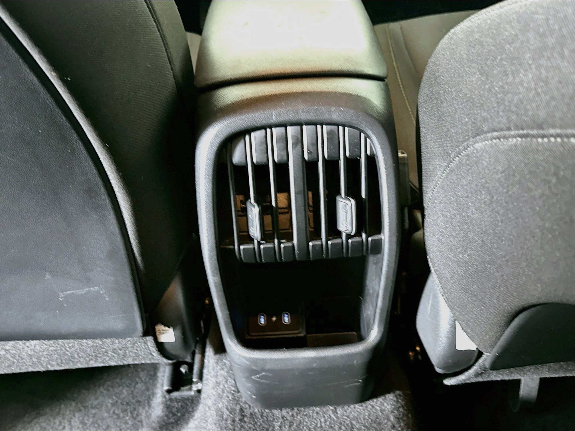 Used 2025 Hyundai Kona SEL FWD image 28