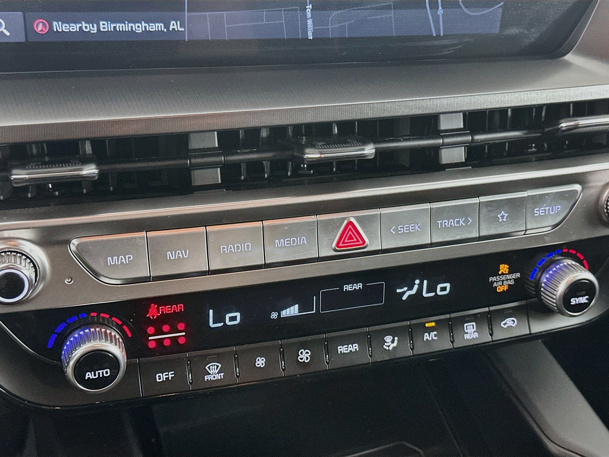Used 2024 Kia Telluride LX FWD image 24