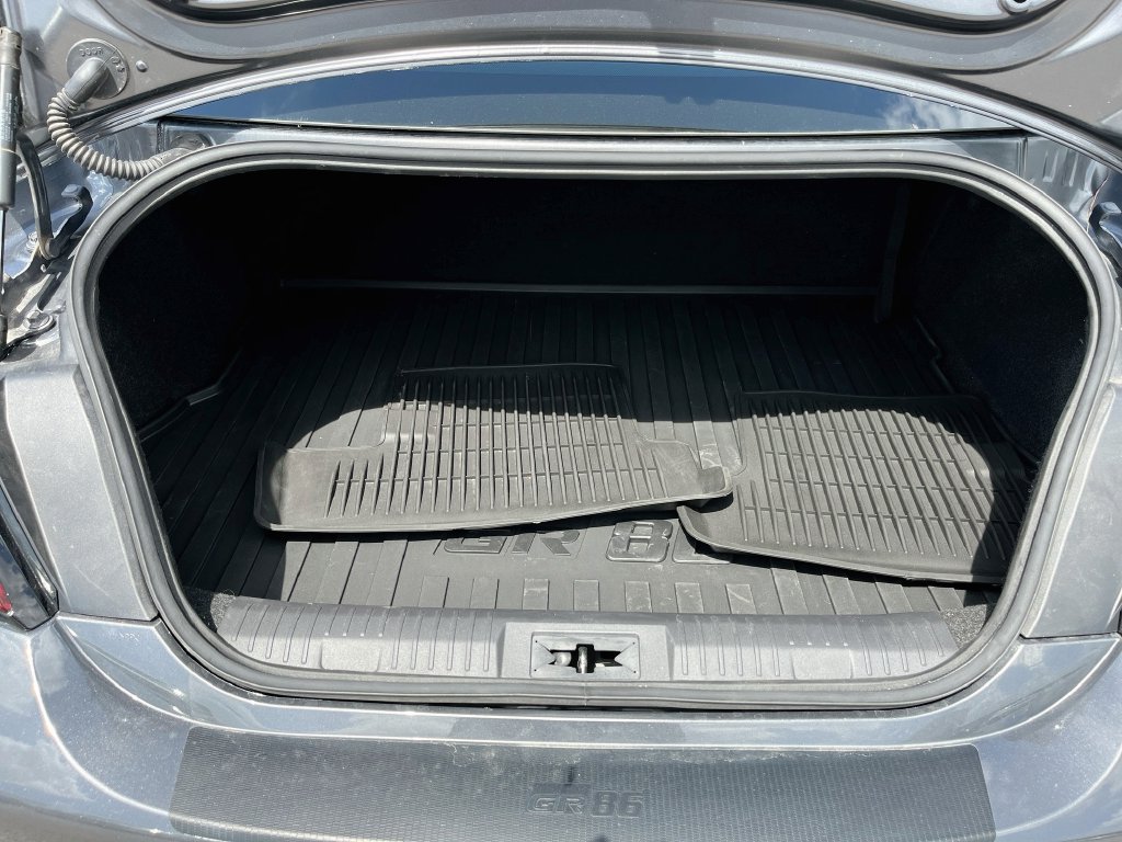 Used 2025 Toyota GR86 Premium w/ ALL Weather Mat Package (TMS) RWD image 24