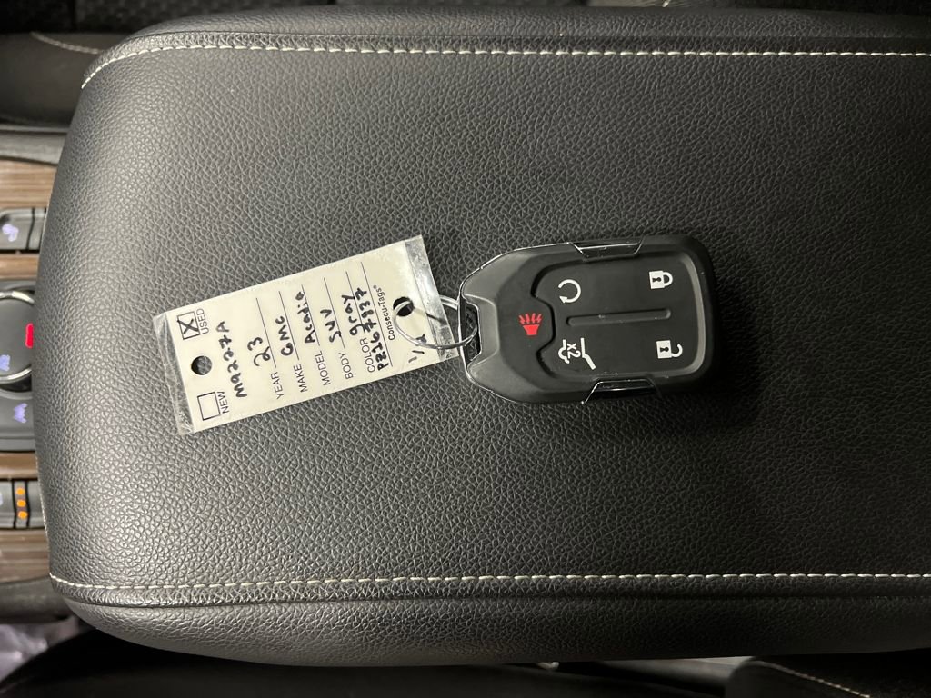 Certified 2023 GMC Acadia SLE w/ Driver Convenience Package image 25