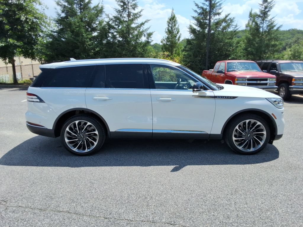 Used 2020 Lincoln Aviator Reserve w/ Equipment Group 202A AWD/4WD image 4