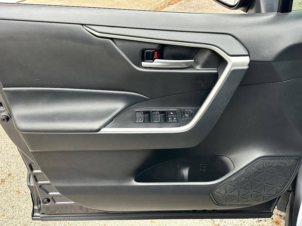 Certified 2023 Toyota RAV4 XLE Premium FWD image 16