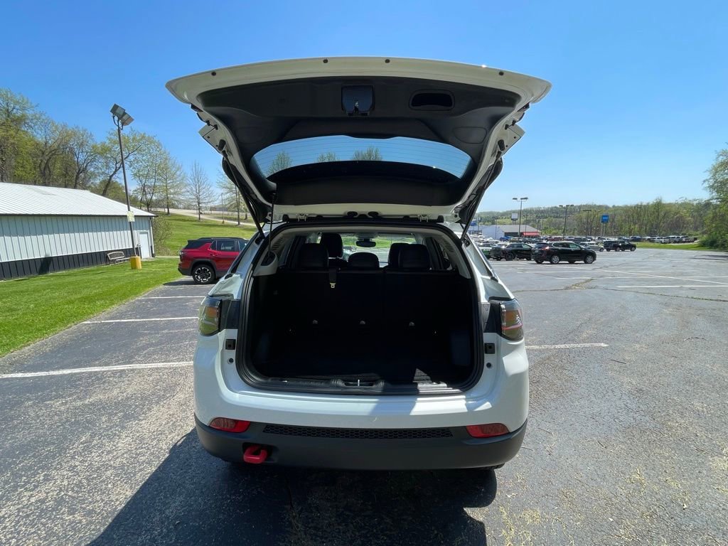 Used 2022 Jeep Compass Trailhawk w/ Trailhawk Elite Group AWD/4WD image 17