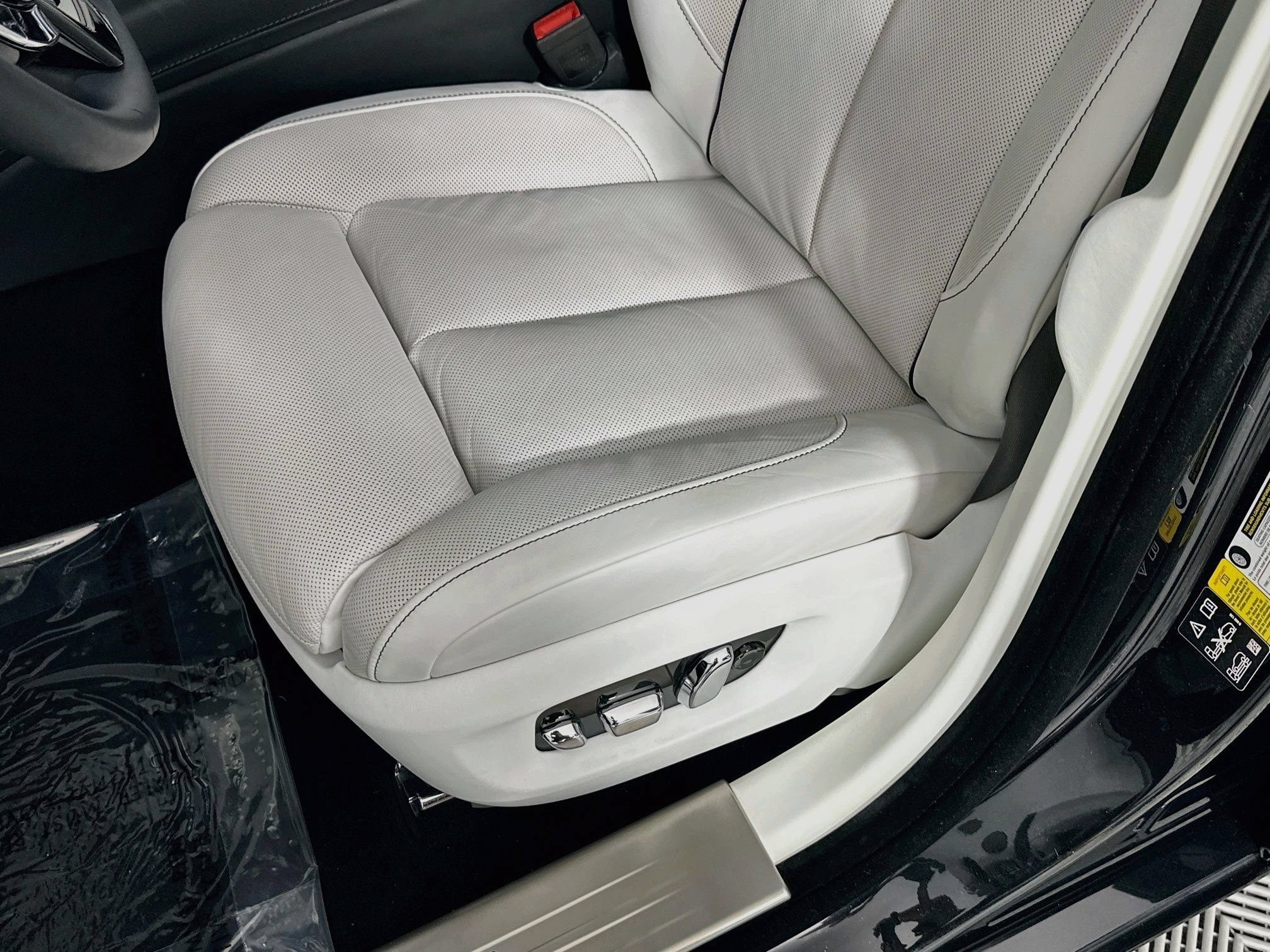 Certified 2022 Rolls-Royce Ghost AWD/4WD image 19