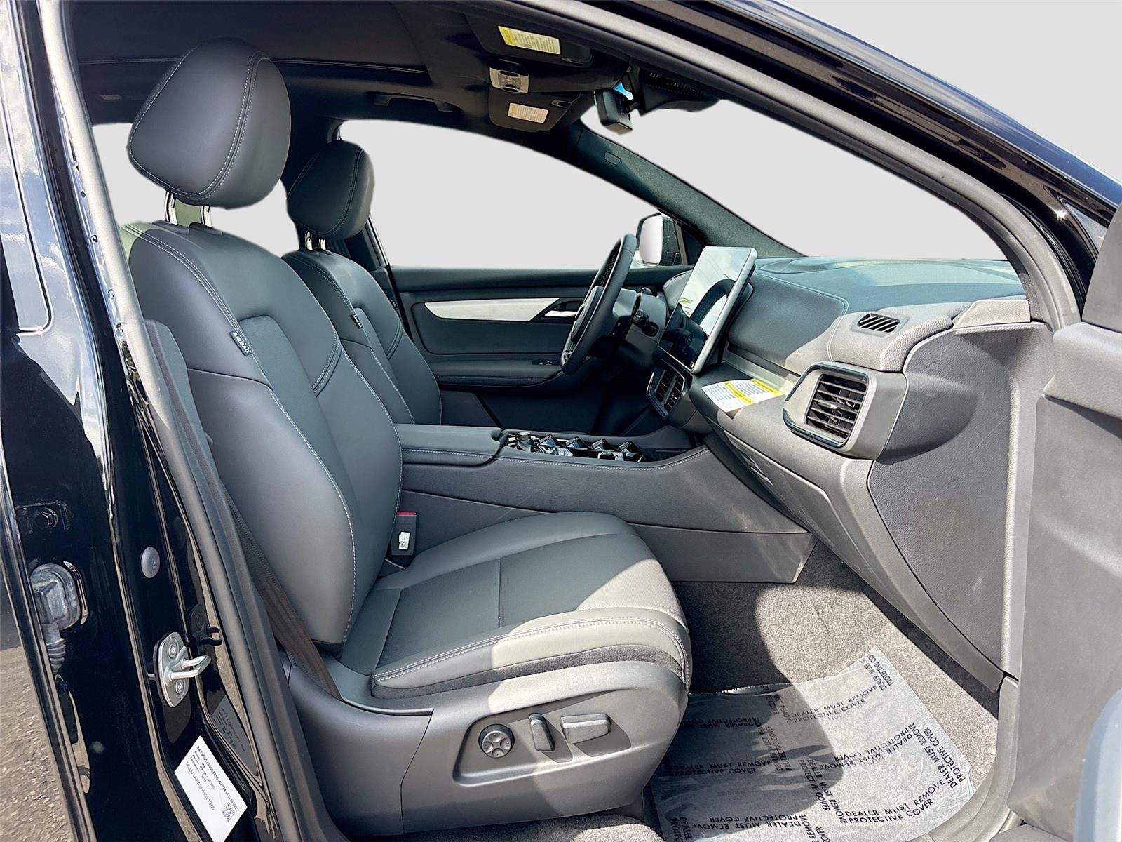 New 2025 VinFast VF 8 Plus AWD/4WD image 27