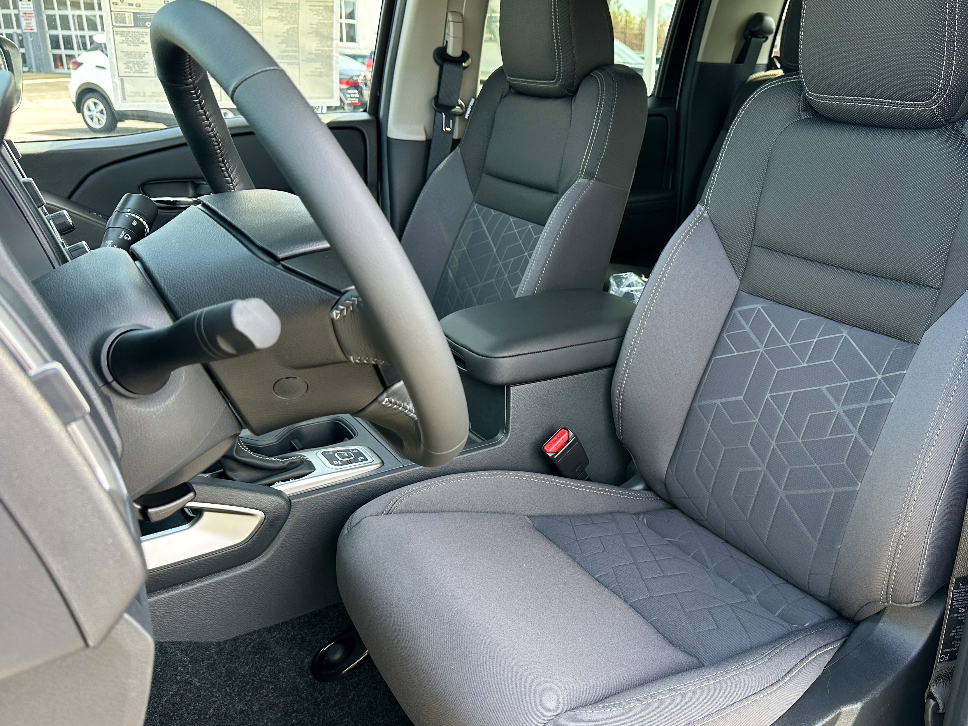 New 2026 Nissan Frontier SV AWD/4WD image 28