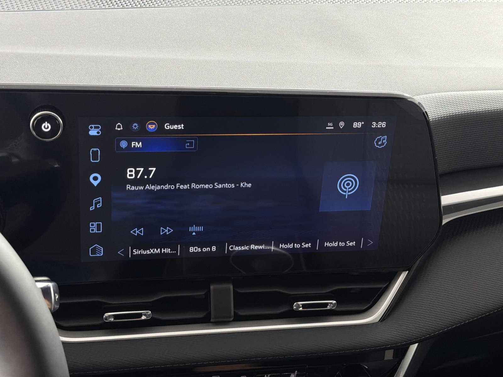New 2027 Chevrolet Equinox LT FWD image 18