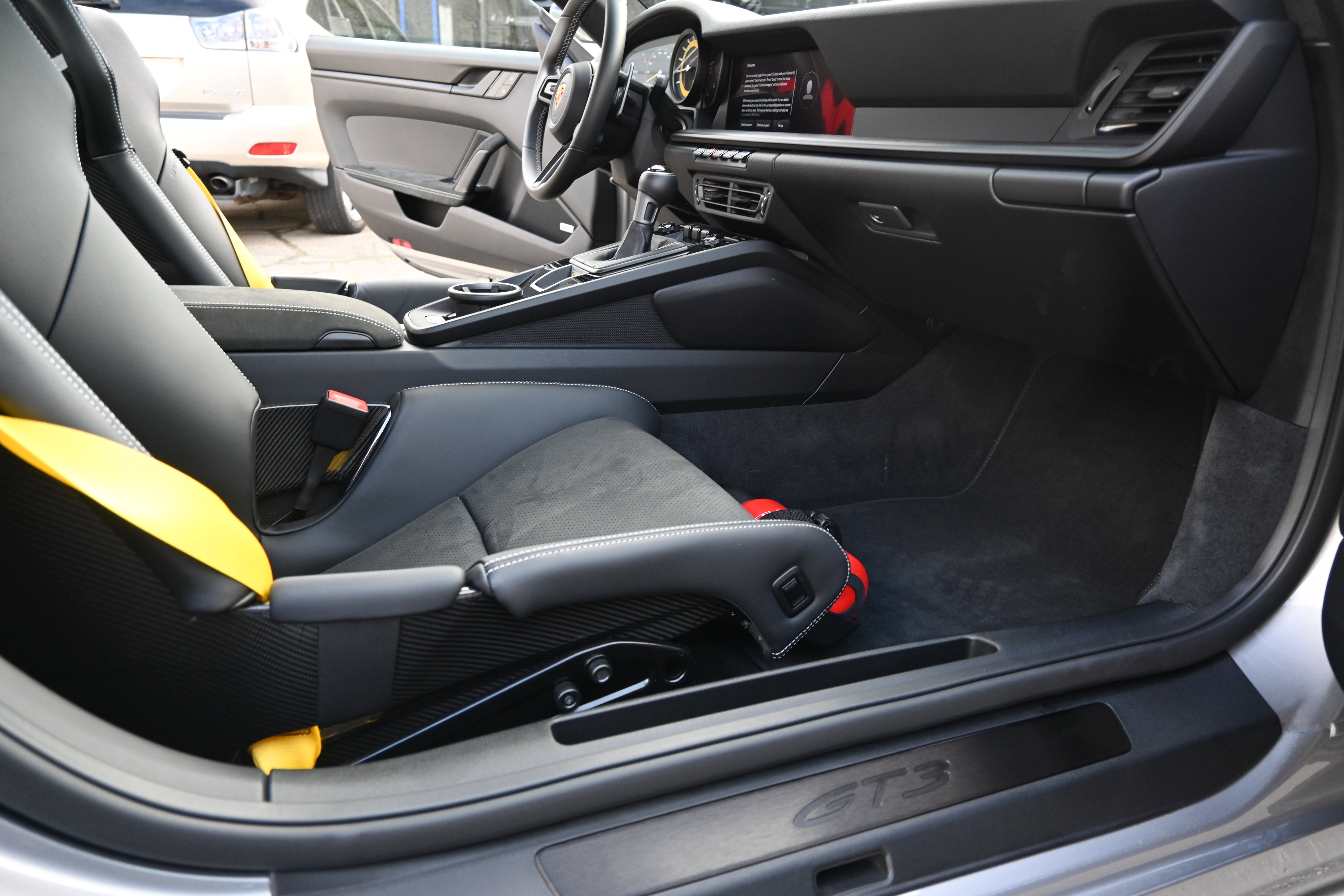 Used 2022 Porsche 911 GT3 RWD image 48