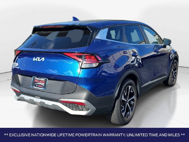 Used 2024 Kia Sportage EX FWD image 4
