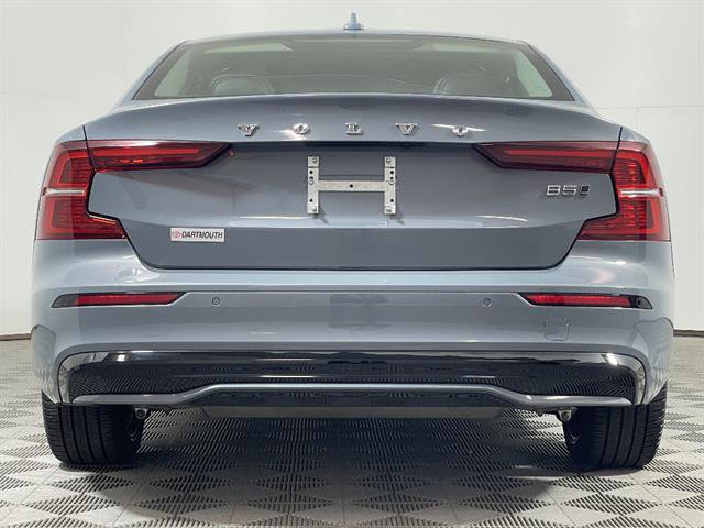 Used 2023 Volvo S60 B5 Plus image 6