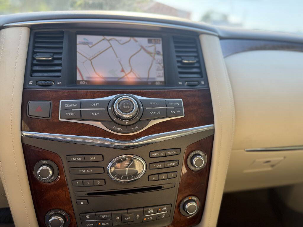Used 2015 INFINITI QX80 4WD w/ Deluxe Technology Package image 19