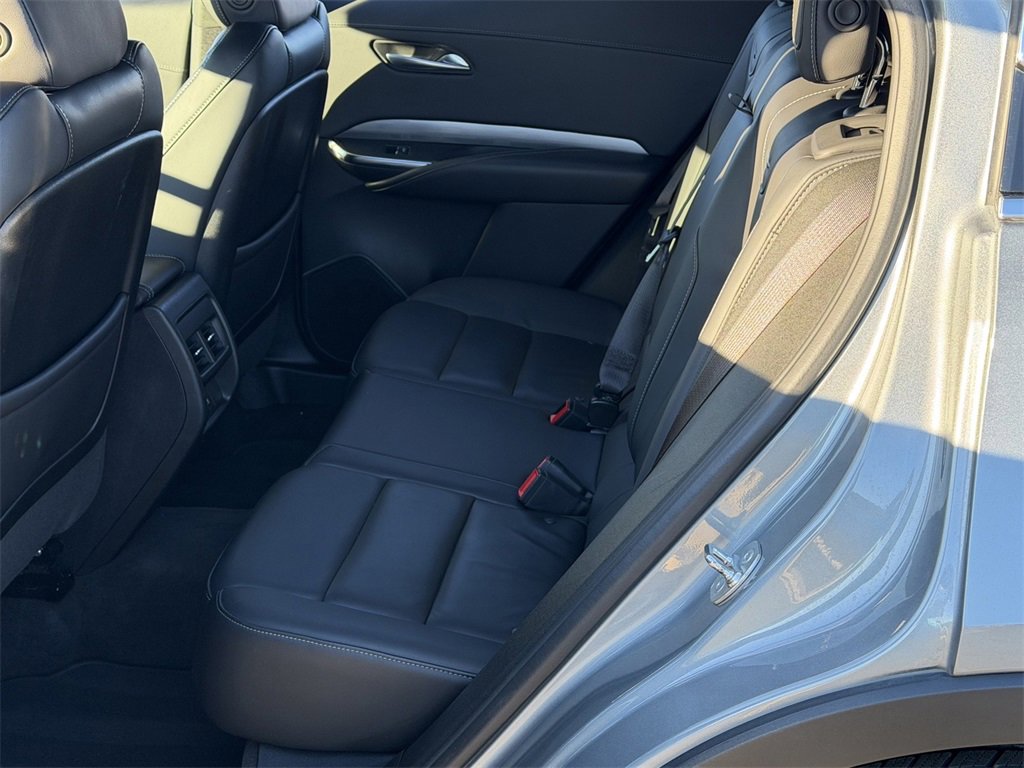 Used 2024 Cadillac XT4 Premium Luxury image 19