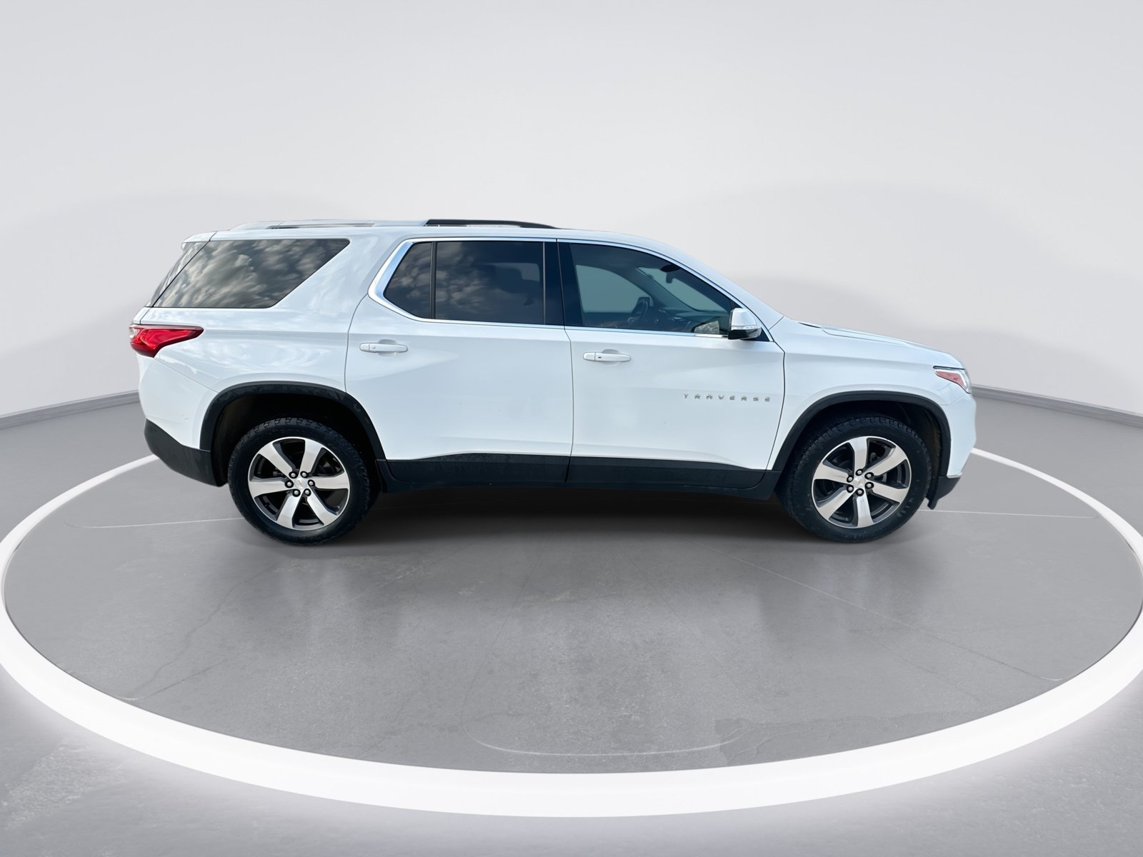 Certified 2018 Chevrolet Traverse LT AWD/4WD image 9