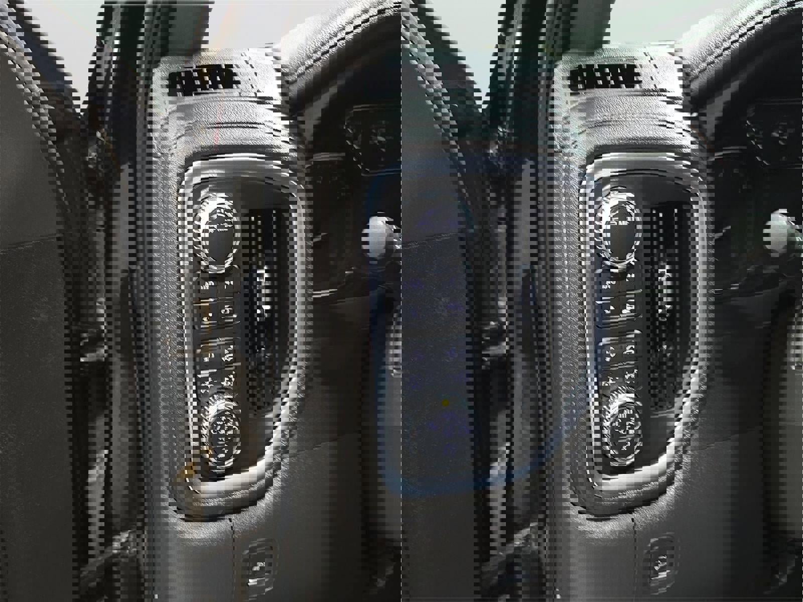 Used 2022 GMC Sierra 1500 SLT image 11