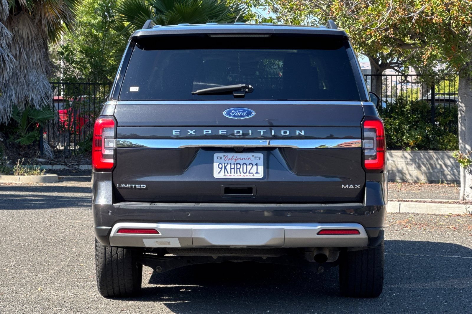 Certified 2024 Ford Expedition Max Limited RWD image 4