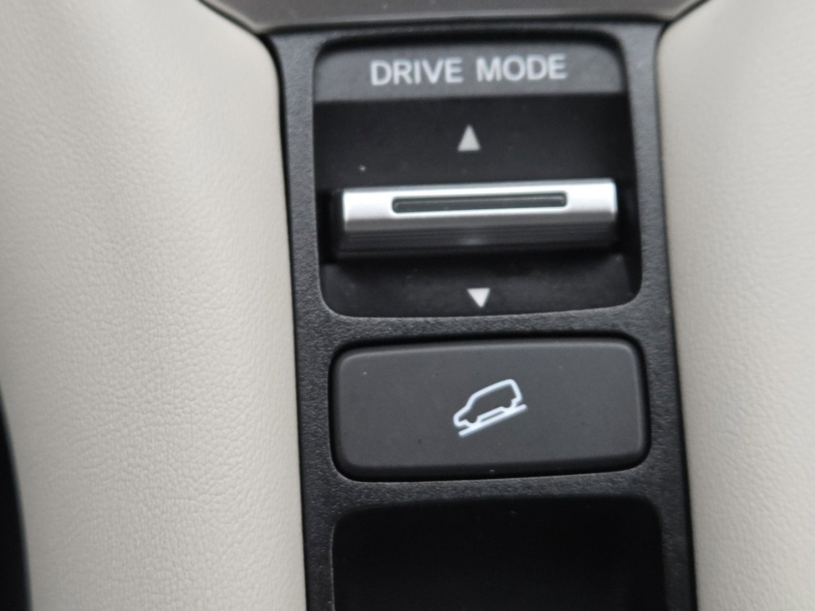 Used 2023 Honda HR-V EX-L image 30