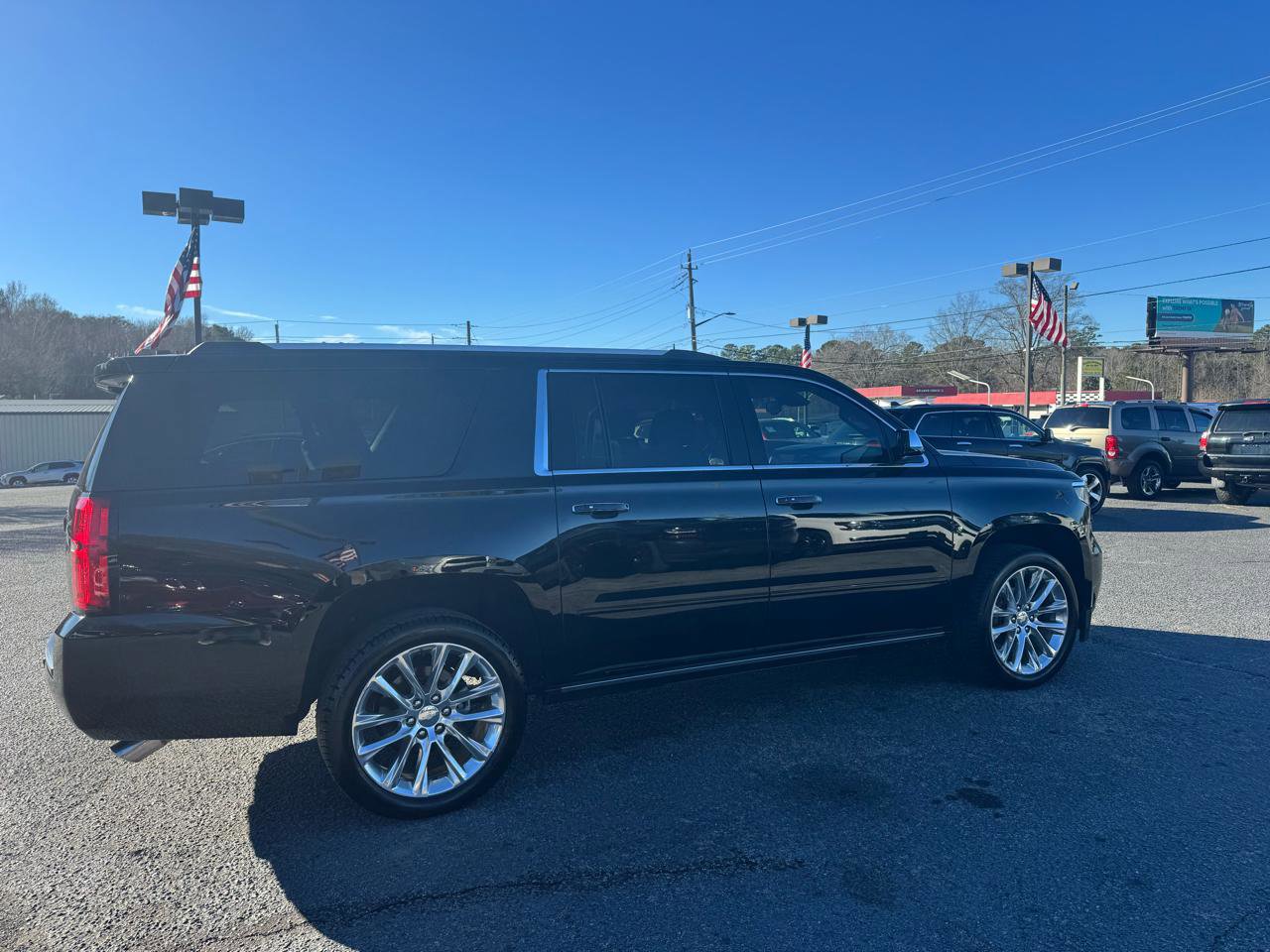 Used 2019 Chevrolet Suburban Premier w/ Premier Plus Edition image 6