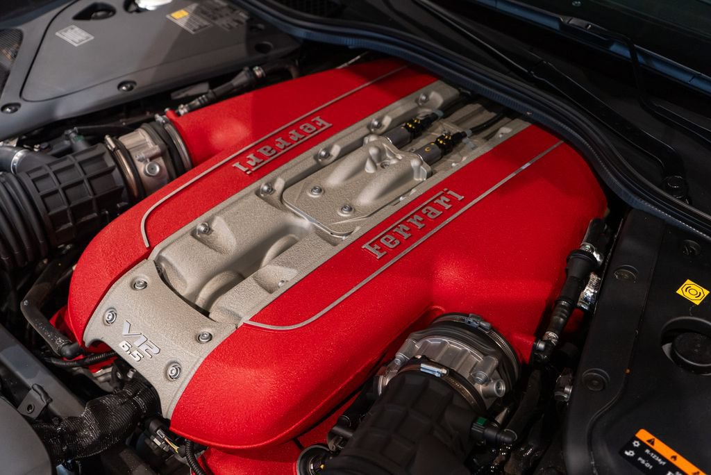 Certified 2021 Ferrari 812 GTS RWD image 20