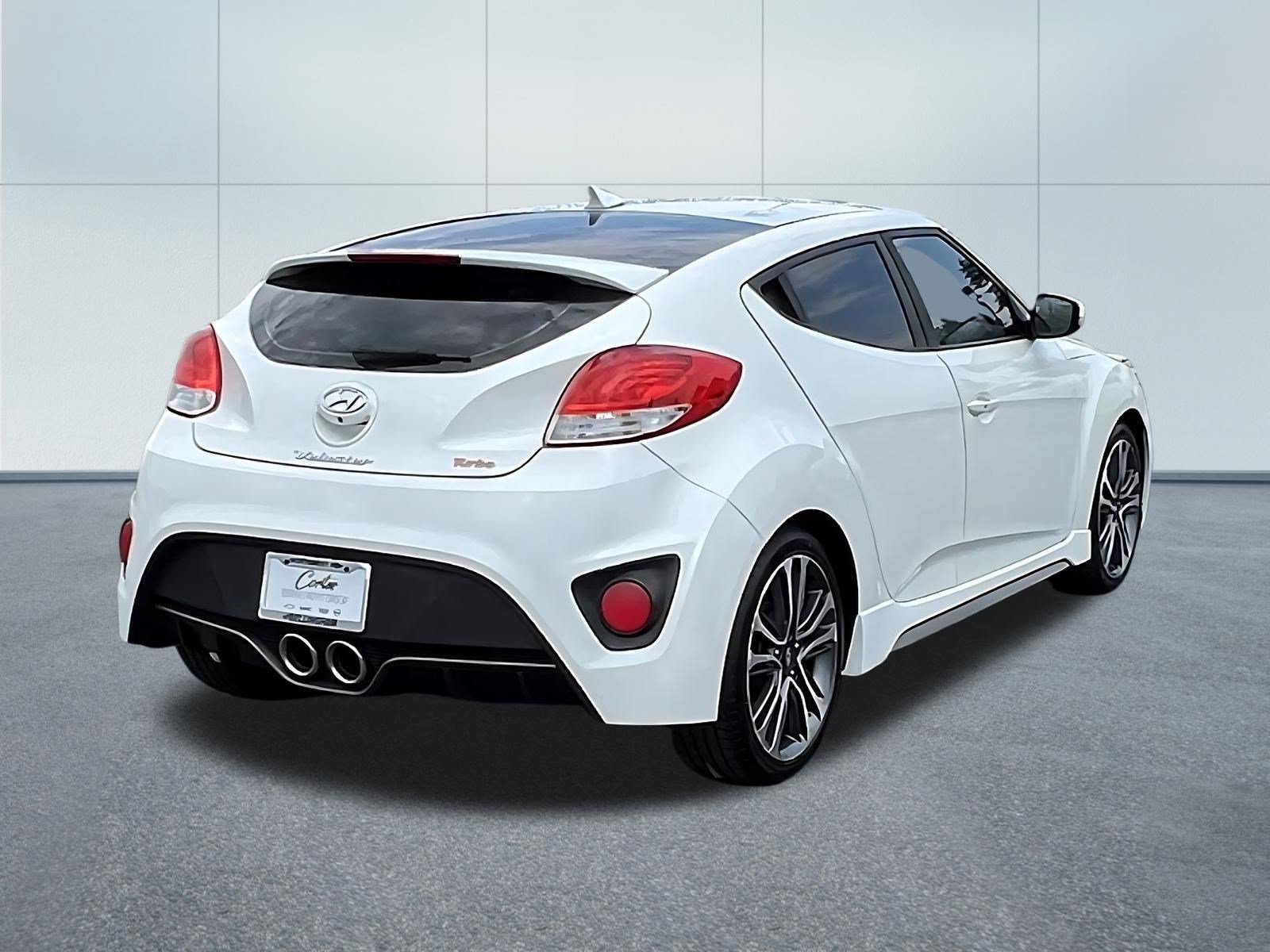 Used 2016 Hyundai Veloster Turbo FWD image 6