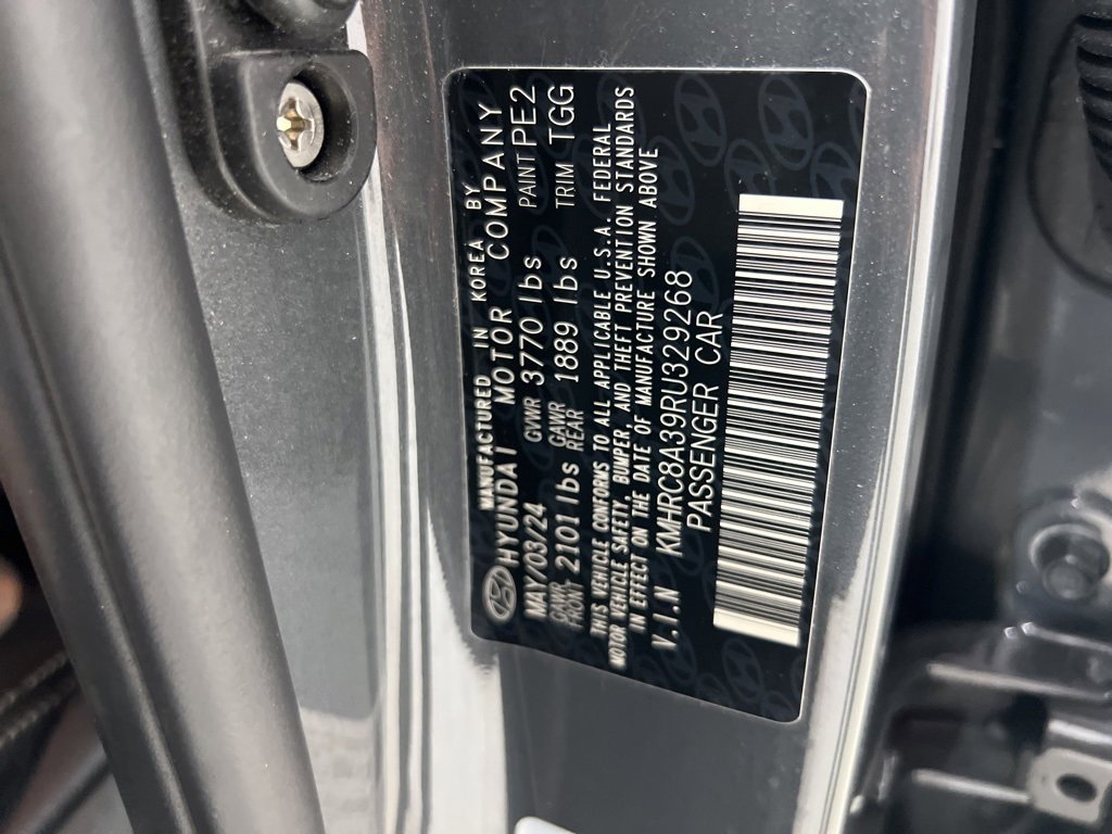 Used 2024 Hyundai Venue SEL image 31