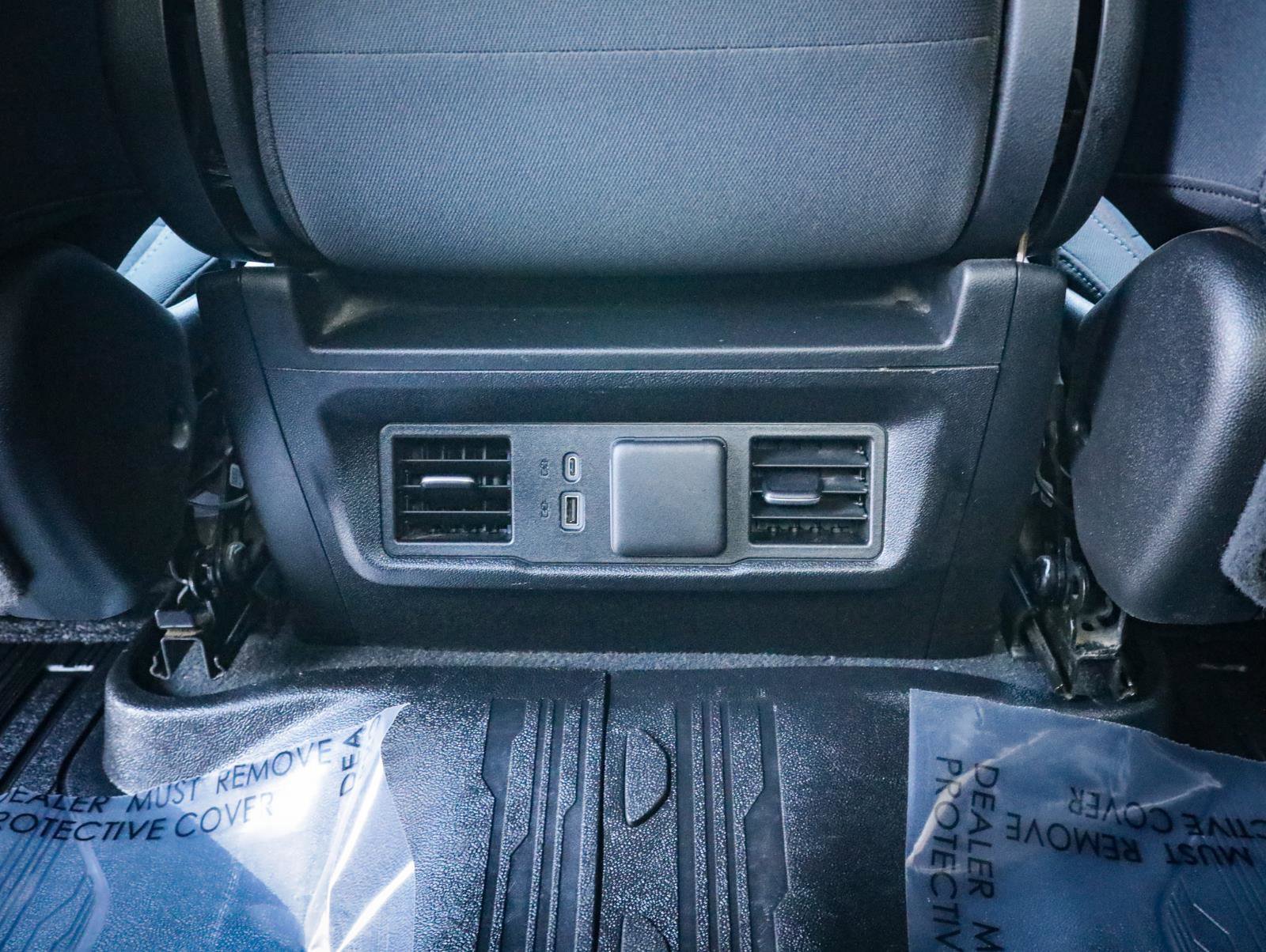 Used 2023 GMC Sierra 1500 SLE image 32