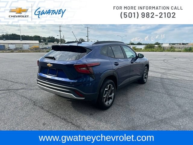 Used 2024 Chevrolet Trax LT w/ Driver Confidence Package FWD image 5