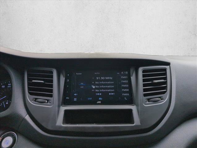 Used 2017 Hyundai Tucson Sport FWD image 12