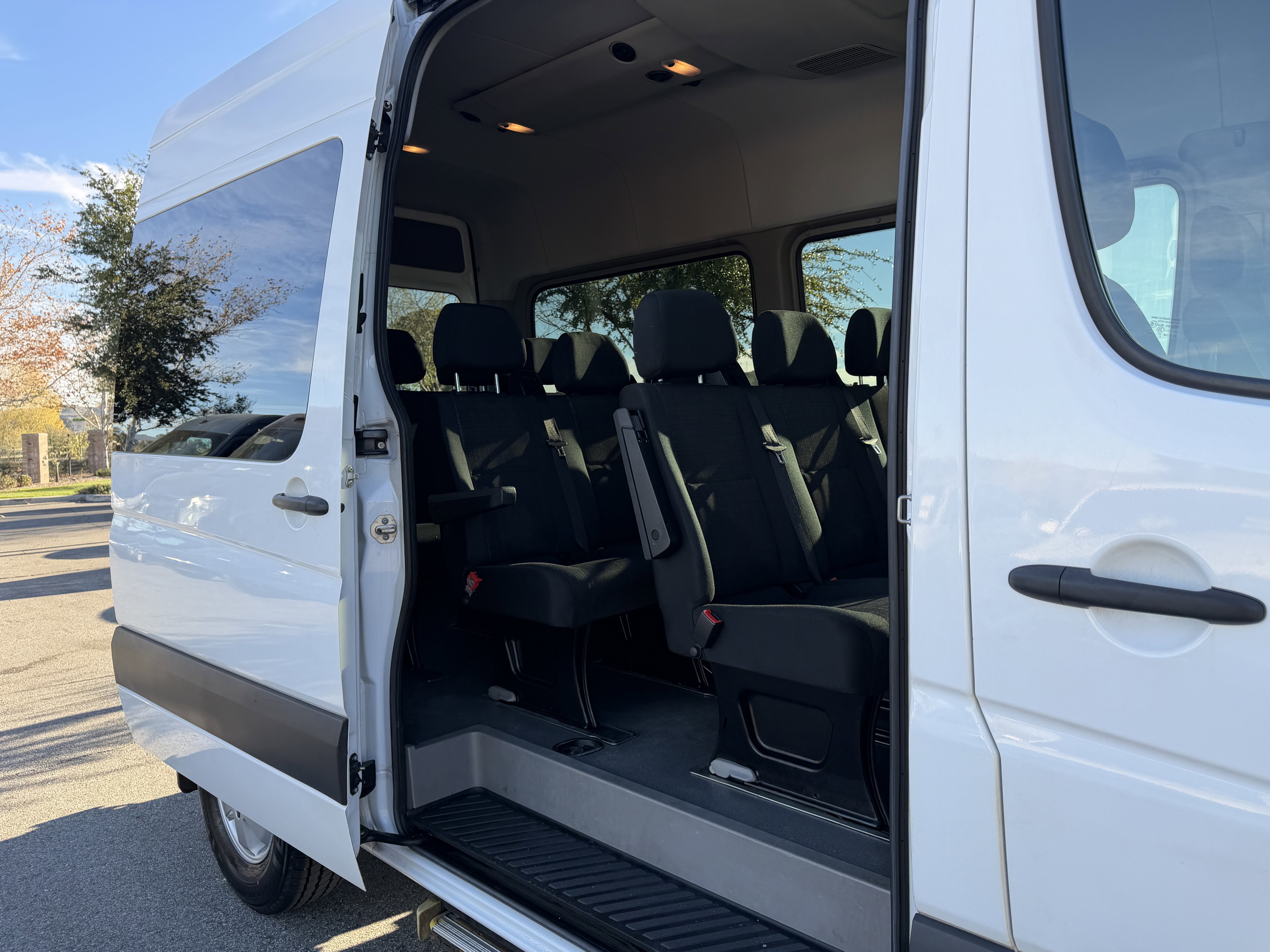 Used 2017 Mercedes-Benz Sprinter 2500 image 13